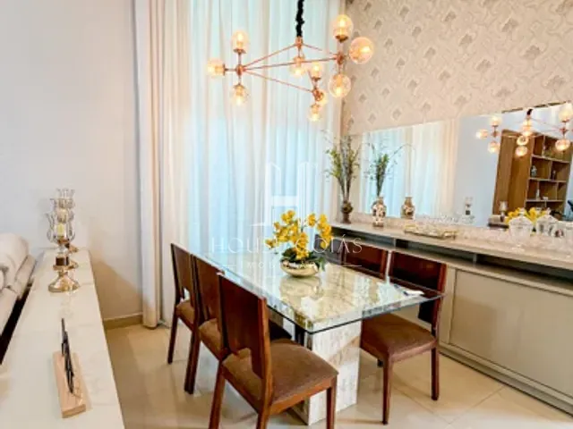 Casa com 377m² 3 quartos e 4 banheiros, à venda, no bairro Jardins Madri em Goiânia