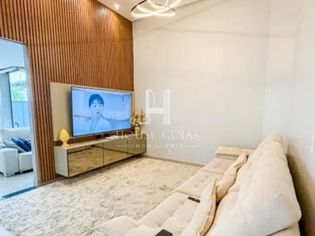Casa com 377m² 3 quartos e 4 banheiros, à venda, no bairro Jardins Madri em Goiânia