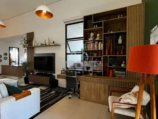 Casa 3 quartos e 2 banheiros, à venda, no bairro Jardim Santa Tereza em Taubaté