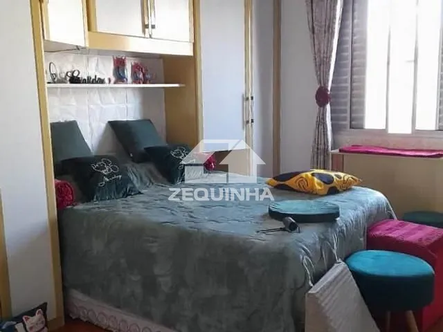 Casa com 175m² 5 quartos e 4 banheiros, à venda, no bairro Cipava em Osasco