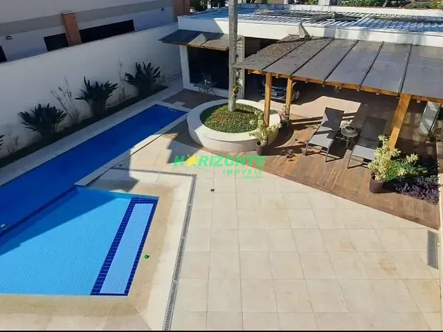 Casa com 760m² 5 quartos e 6 banheiros, à venda, no bairro Urbanova em São José dos Campos