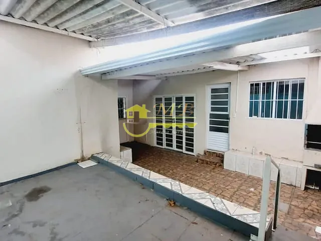 Casa com 250m² 3 quartos e 1 banheiro, à venda, no bairro Jardim Melina I em Campinas