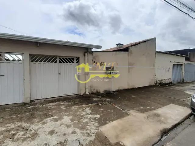 Casa com 250m² 3 quartos e 1 banheiro, à venda, no bairro Jardim Melina I em Campinas