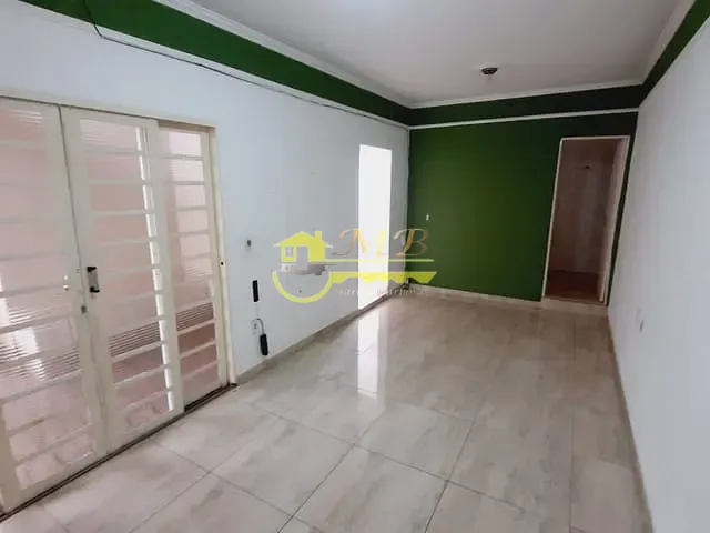 Casa com 250m² 3 quartos e 1 banheiro, à venda, no bairro Jardim Melina I em Campinas
