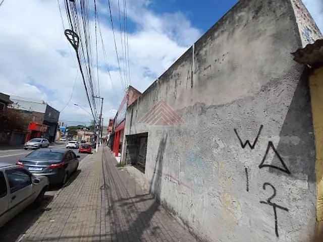 Casa com 330m² 3 quartos e 2 banheiros, à venda, no bairro Jardim Zaira em Mauá