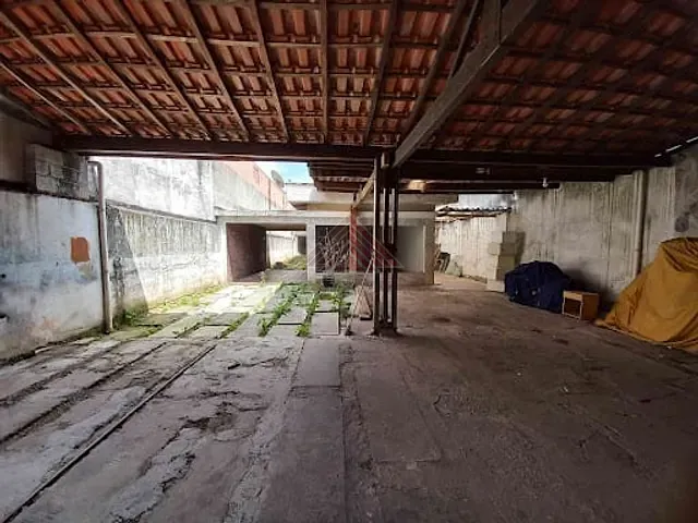 Casa com 330m² 3 quartos e 2 banheiros, à venda, no bairro Jardim Zaira em Mauá