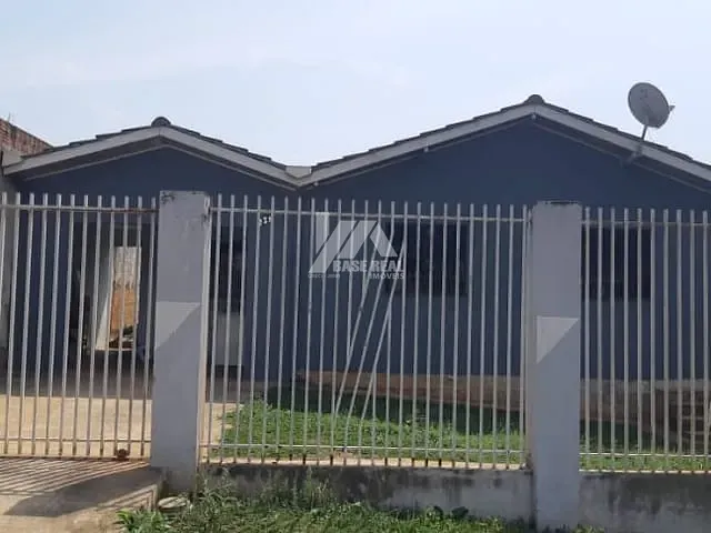Casa com 300m² 2 quartos e 1 banheiro, à venda, no bairro Contorno em Ponta Grossa