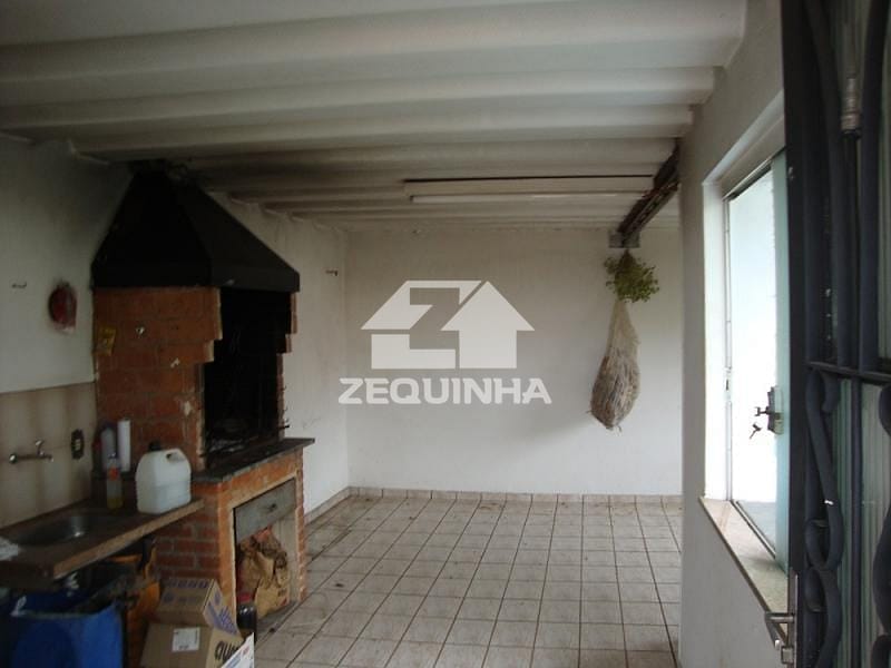 Casa para alugar com 3 quartos, 220m² - Foto 11
