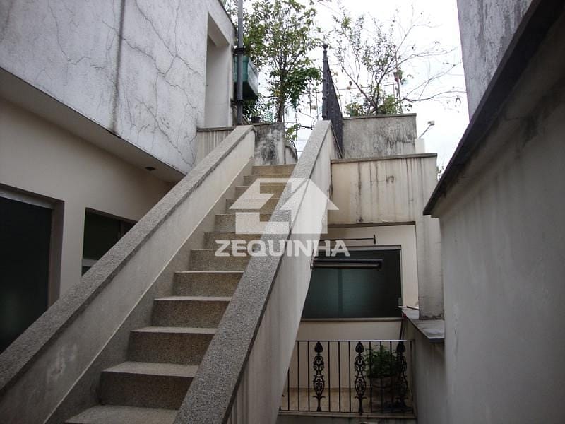 Casa para alugar com 3 quartos, 220m² - Foto 10