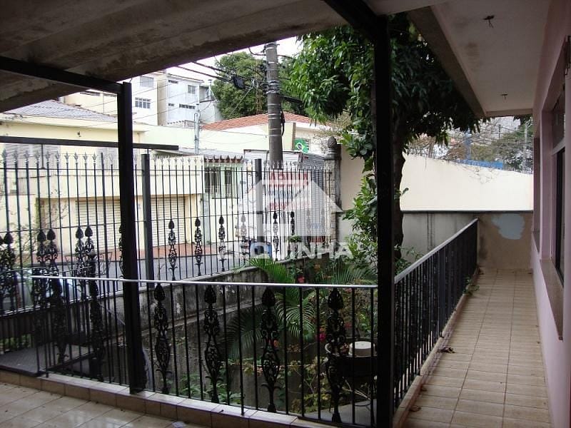 Casa para alugar com 3 quartos, 220m² - Foto 25