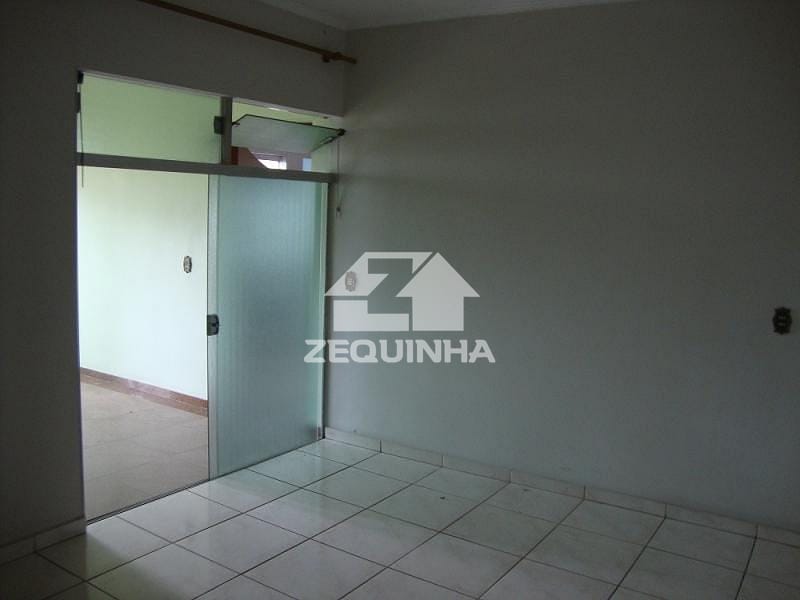 Casa para alugar com 3 quartos, 220m² - Foto 21