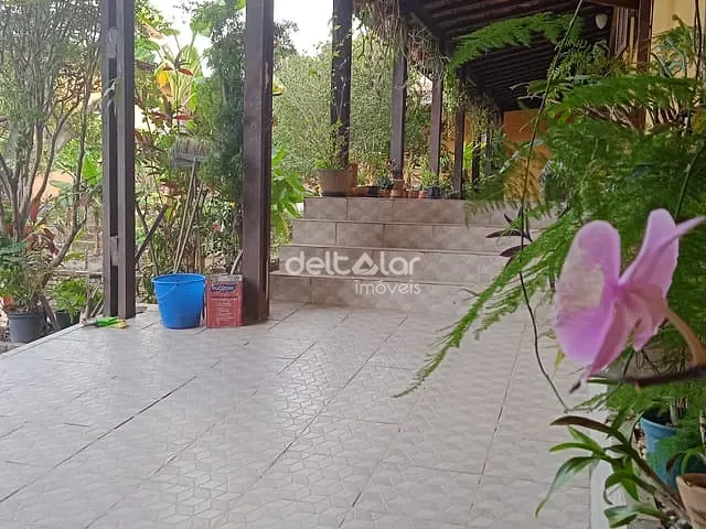 Casa com 564m² 2 quartos e 2 banheiros, à venda, no bairro Planalto em Belo Horizonte