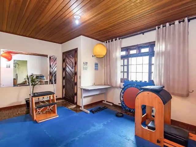 Casa com 732m² 4 quartos e 5 banheiros, à venda, no bairro Boa Vista em Curitiba