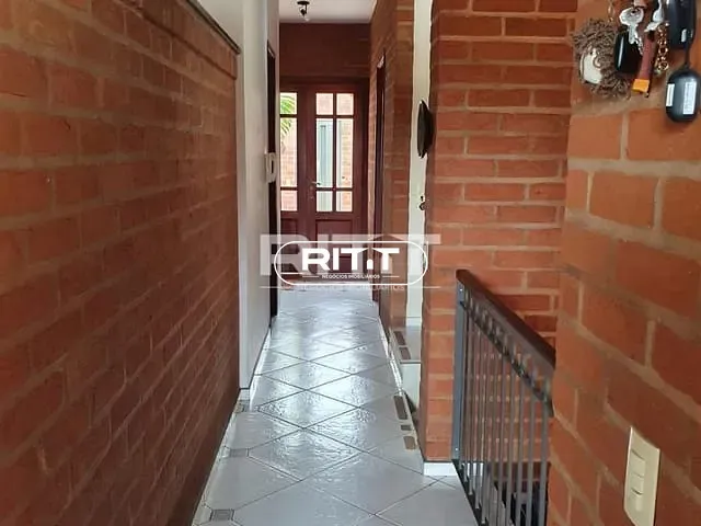 Casa com 272m² 4 quartos e 3 banheiros, à venda, no bairro Jardim Bom Retiro em Campinas