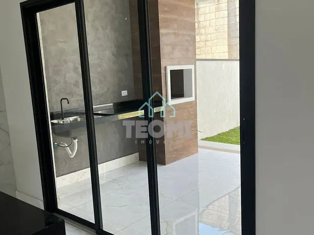 Casa 3 quartos e 2 banheiros, à venda, no bairro Loteamento Residencial Pérola do Vale em Tremembé