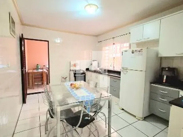 Casa com 190m² 3 quartos e 2 banheiros, à venda, no bairro Vila Tupi em Várzea Paulista