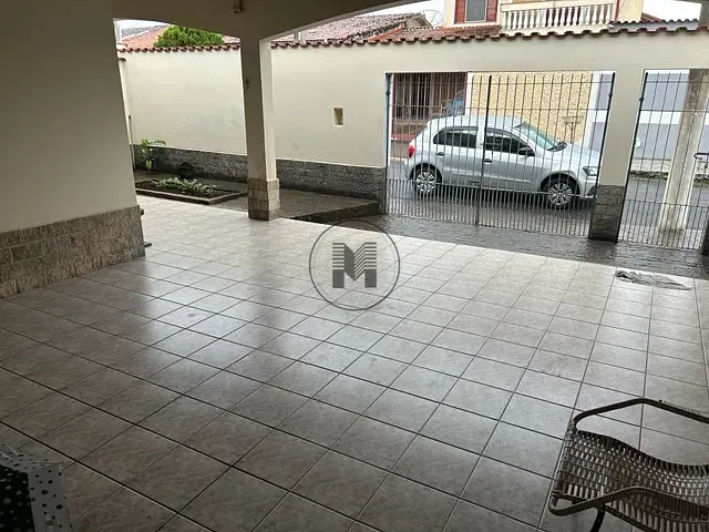 Casa 3 quartos e 3 banheiros, à venda, no bairro Parque das Árvores em Guaratinguetá
