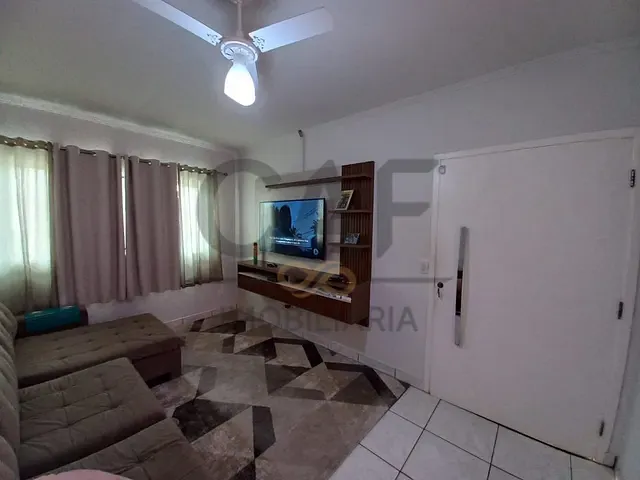 Casa com 250m² 3 quartos e 2 banheiros, à venda, no bairro Parque Residencial Imigrantes em Holambra