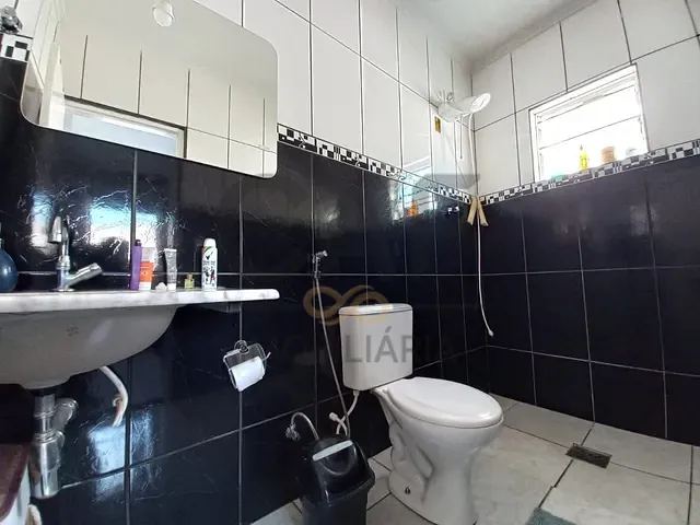 Casa com 250m² 3 quartos e 2 banheiros, à venda, no bairro Parque Residencial Imigrantes em Holambra