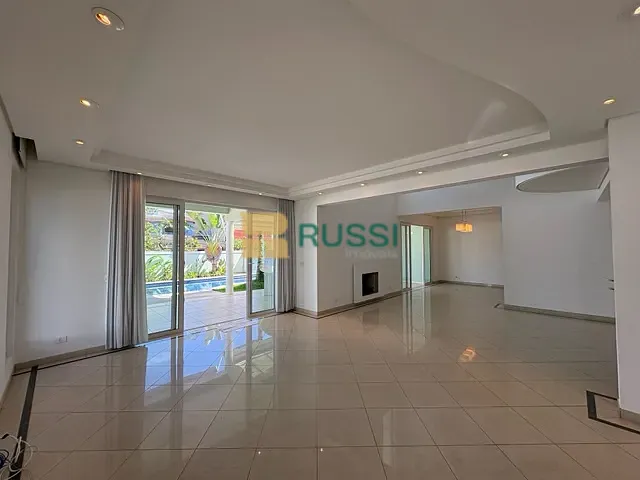 Casa 4 quartos e 6 banheiros, à venda, no bairro Jardim das Colinas em São José dos Campos