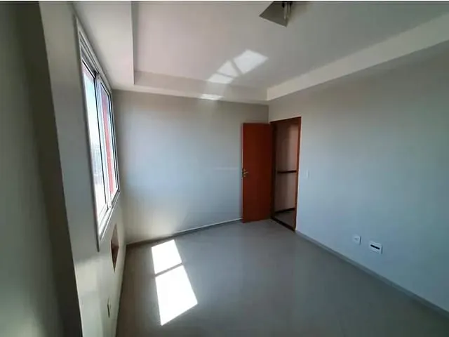 Apartamento 3 quartos e 2 banheiros, à venda, no bairro Parque Turf Club em Campos dos Goytacazes
