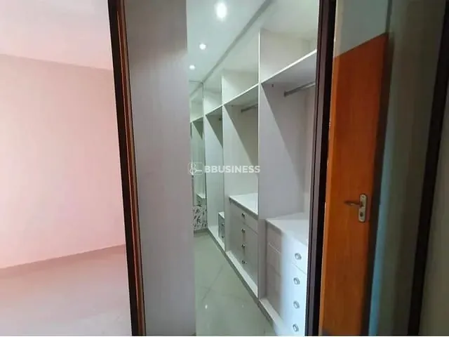 Apartamento 3 quartos e 2 banheiros, à venda, no bairro Parque Turf Club em Campos dos Goytacazes