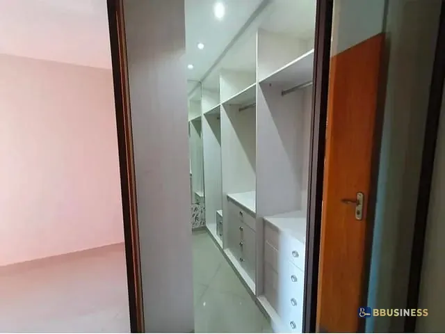 Apartamento 3 quartos e 2 banheiros, à venda, no bairro Parque Turf Club em Campos dos Goytacazes