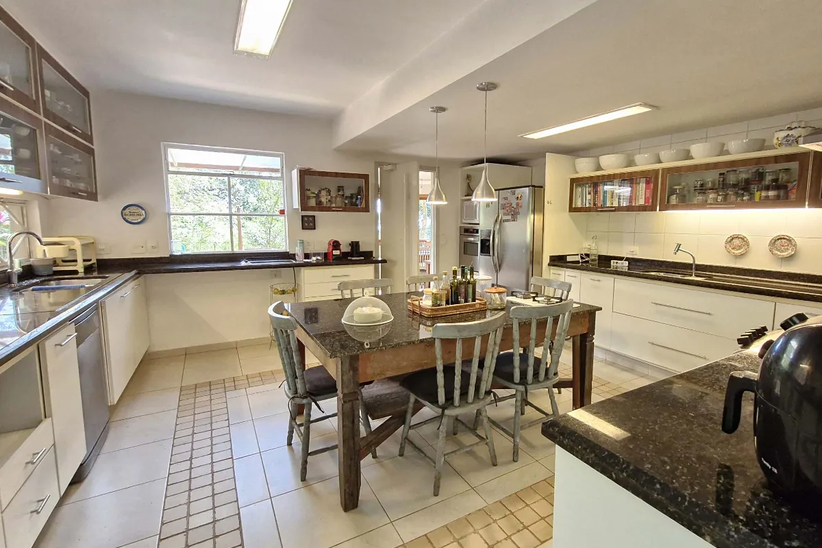 Casa no condomínio Parque Petrópolis - 4º Seção para venda com 4 quartos, 350m²