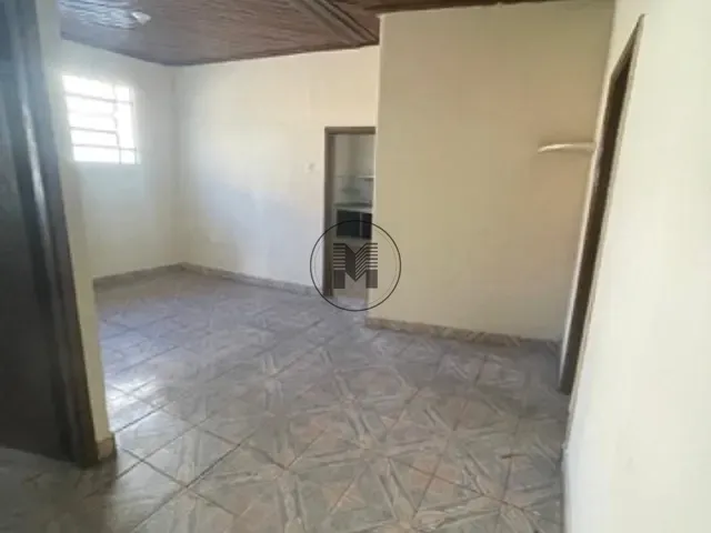 Casa 3 quartos e 2 banheiros, à venda, no bairro Campo do Galvão em Guaratinguetá