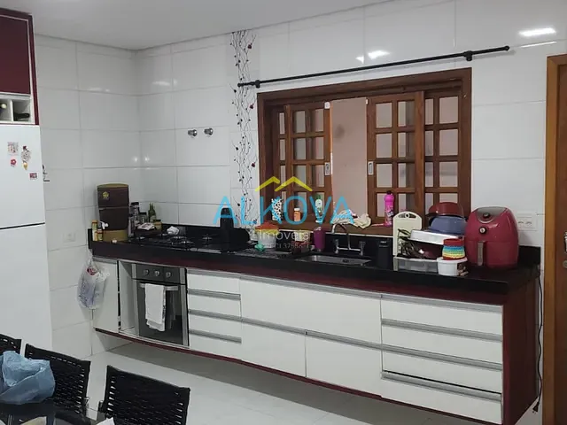 Casa com 295m² 3 quartos e 3 banheiros, à venda, no bairro Residencial Santa Paula em Jacareí