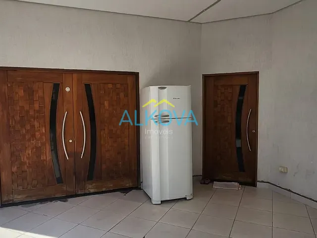 Casa com 295m² 3 quartos e 3 banheiros, à venda, no bairro Residencial Santa Paula em Jacareí