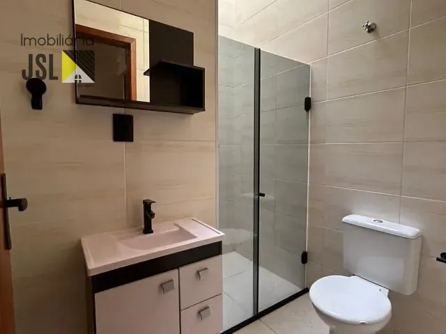 Sobrado 2 quartos e 1 banheiro, à venda, no bairro Vitória Vale em Caçapava