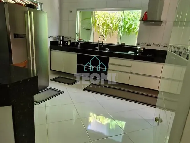 Casa 3 quartos e 1 banheiro, à venda, no bairro Castelos Tremembé em Tremembé