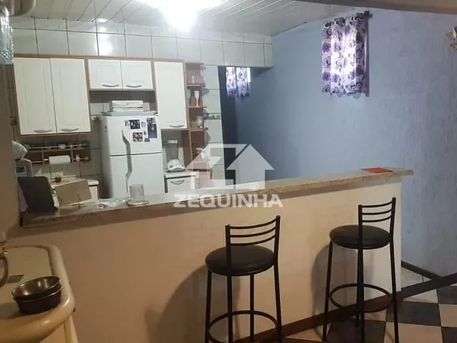 Casa com 125m² 4 quartos e 4 banheiros, à venda, no bairro Vila Menk em Osasco