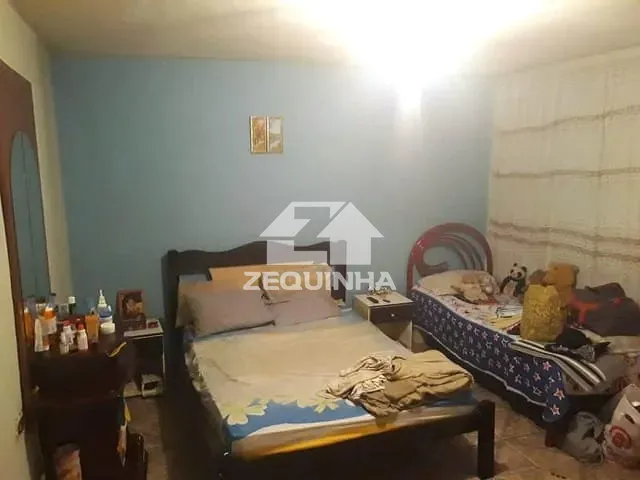 Casa com 125m² 4 quartos e 4 banheiros, à venda, no bairro Vila Menk em Osasco