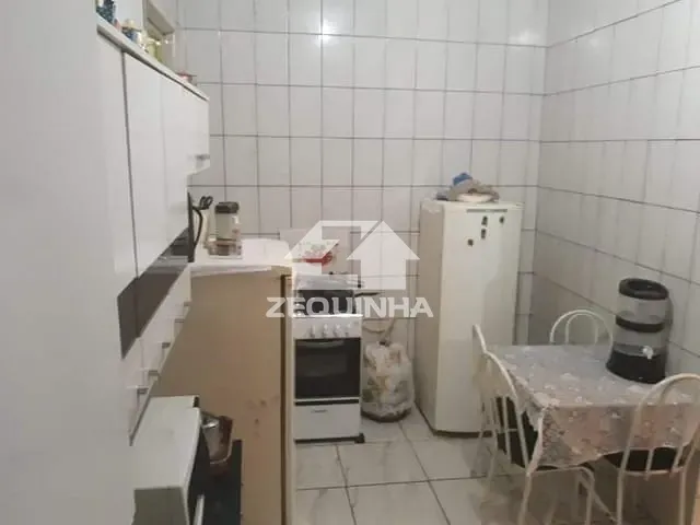 Casa com 125m² 4 quartos e 4 banheiros, à venda, no bairro Vila Menk em Osasco