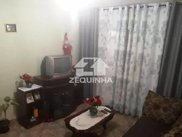 Casa com 125m² 4 quartos e 4 banheiros, à venda, no bairro Vila Menk em Osasco