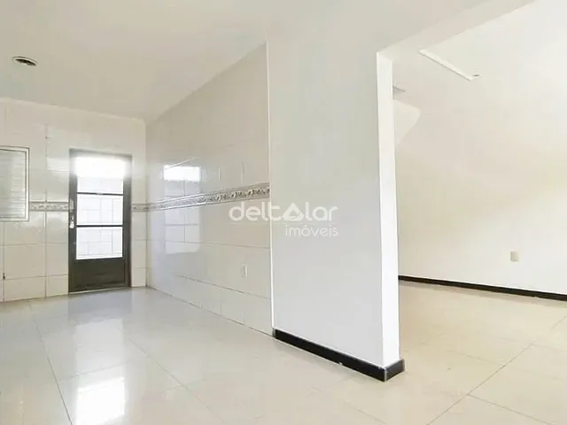 Casa com 360m² 3 quartos e 3 banheiros, para alugar, no bairro Planalto em Belo Horizonte
