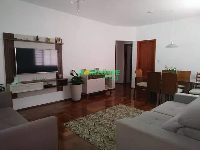 Casa com 252m² 3 quartos e 3 banheiros, à venda, no bairro Urbanova em São José dos Campos