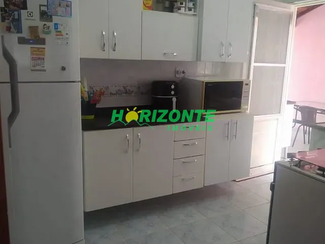 Casa com 252m² 3 quartos e 3 banheiros, à venda, no bairro Urbanova em São José dos Campos