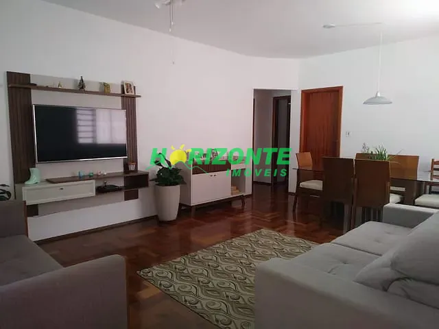 Casa com 252m² 3 quartos e 3 banheiros, à venda, no bairro Urbanova em São José dos Campos