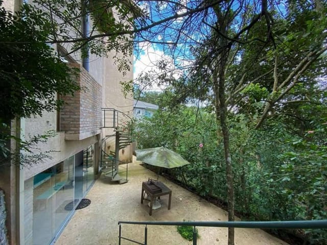 Casa com 788m² 3 quartos e 3 banheiros, à venda, no bairro Chácara das Candeias em Carapicuíba