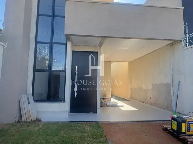 Casa com 180m² 3 quartos e 2 banheiros, à venda, no bairro Papillon Park em Aparecida de Goiânia