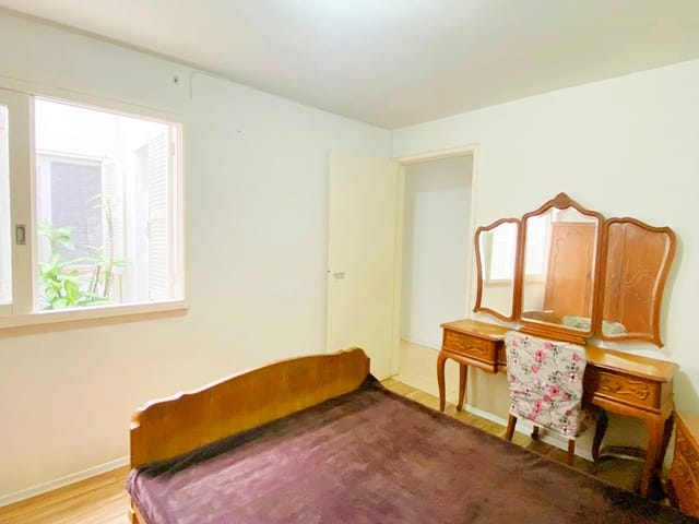 Casa 2 quartos e 1 banheiro, à venda, no bairro Centro em Pelotas