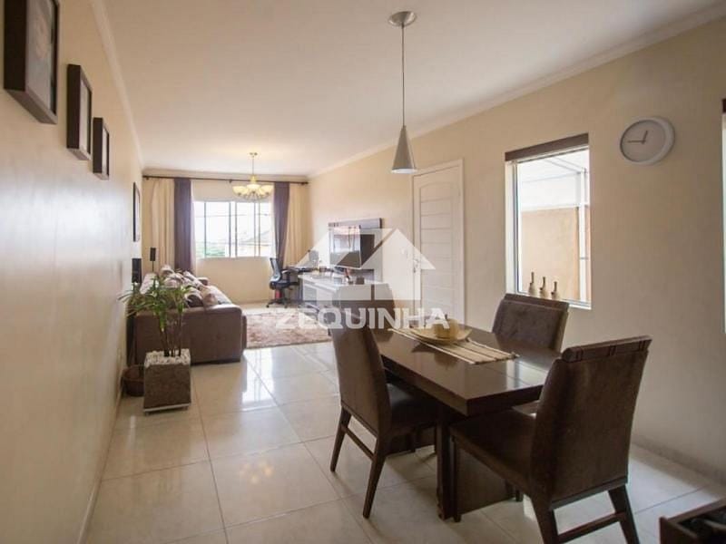 Casa, 3 quartos, 121 m² - Foto 1