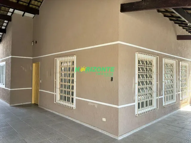 Casa com 312m² 3 quartos e 1 banheiro, à venda, no bairro Bosque dos Eucaliptos em São José dos Campos