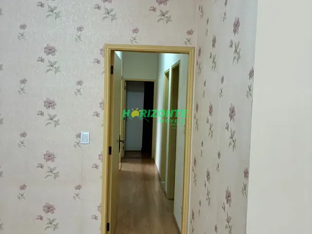 Casa com 312m² 3 quartos e 1 banheiro, à venda, no bairro Bosque dos Eucaliptos em São José dos Campos