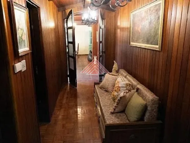Casa com 2m² 7 quartos e 6 banheiros, à venda, no bairro Jaguaribe em Campos do Jordão