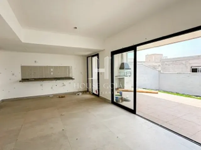 Casa com 264m² 4 quartos e 4 banheiros, à venda, no bairro Residencial Jardins Lyon em Aparecida de Goiânia