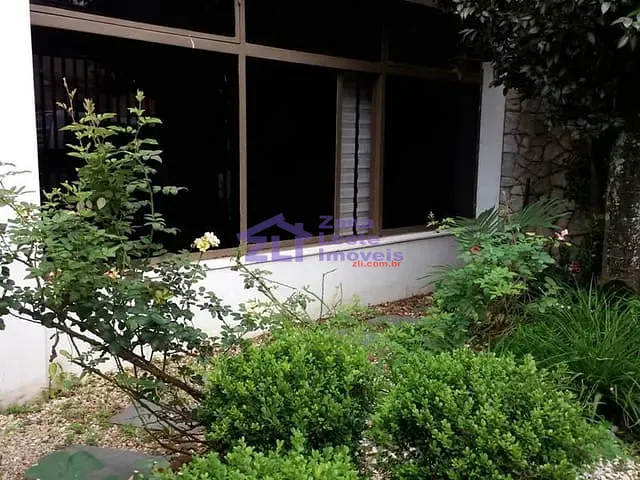 Casa com 385m² 3 quartos e 2 banheiros, à venda, no bairro Vila Santo Estevão em São Paulo